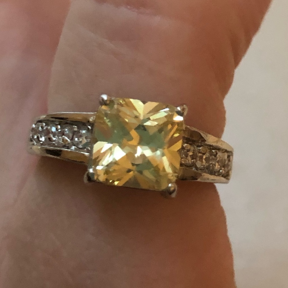 Ring